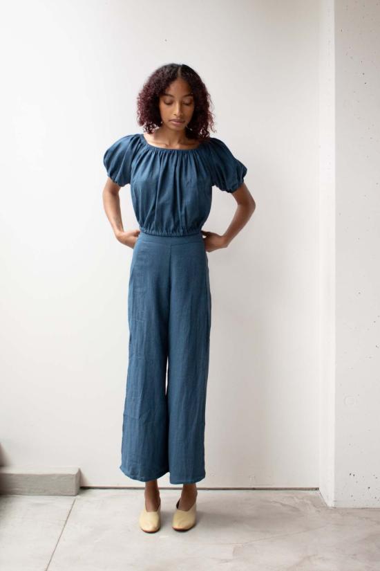  앳 던 민소매 티셔츠 새벽에. 크롭탑 - AT DAWN.