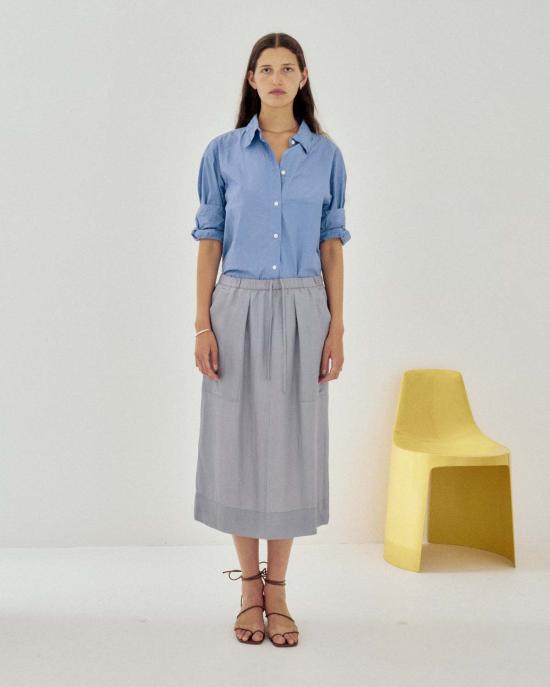  사야카 다비스 뉴욕 미디 스커트 사야카 데이비스 뉴욕 풀온 스커트 라벤더 그레이 색상 - SAYAKA DAVIS NEW YORK