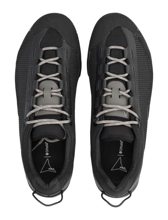 26SS 로아 스니커즈 NBUW1408FA238 BLK0001 BLACK - ROA