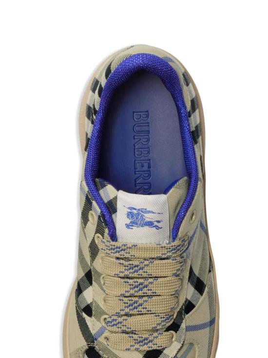 26SS 버버리 테라스 로우탑 스니커즈 8095373 B9629 LICHEN IP CHECK - BURBERRY