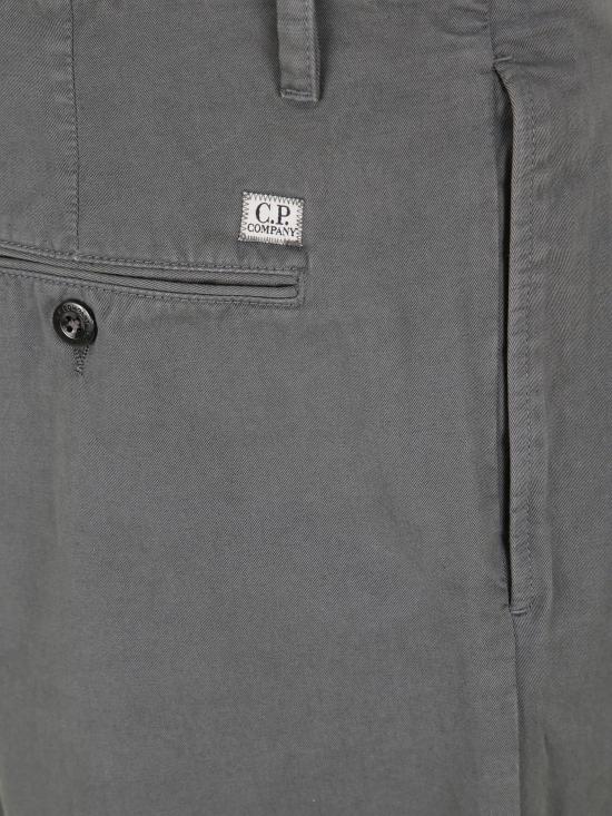26SS 씨피 컴퍼니 코튼 개버딘 루즈 팬츠 20CMPA136A110458G 921 GUNMETAL - C.P. COMPANY