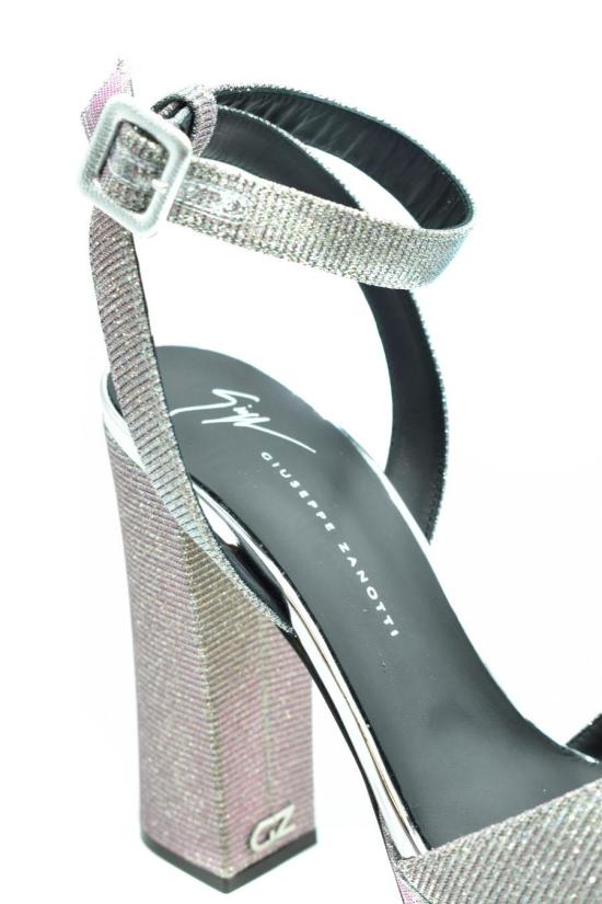  쥬세페자노티 샌들 I000010051 SKY - GIUSEPPE ZANOTTI