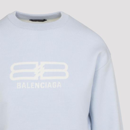 25FW 발렌시아가 로고 인타르시아 스웨터 850046 T1760 9076 LIGHT BLUE LATTE - BALENCIAGA