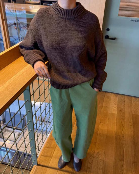  르 본 숍 스웨터 르봉숍 조이 코튼  브라운 - Le Bon Shoppe