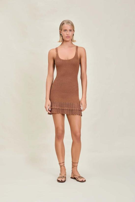  데본 윈저 숏 원피스 윌라미나 드레스 아몬드