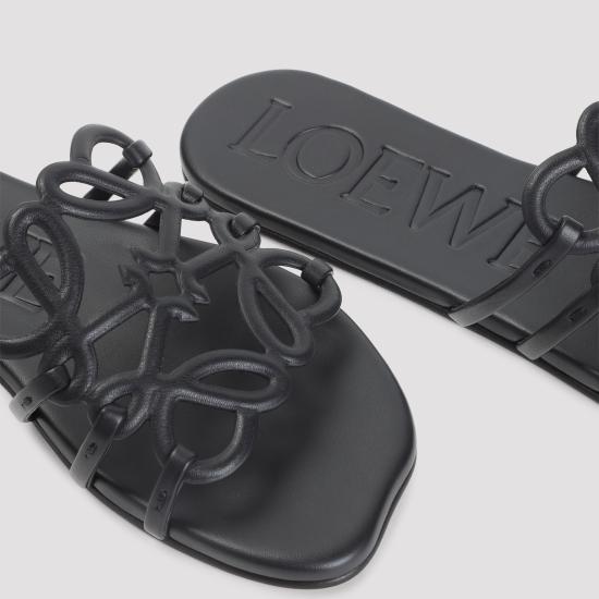26SS 로에베 페탈 애너그램 소프트 카프스킨 슬라이드 LPEA465X06 1100 BLACK DOM - LOEWE