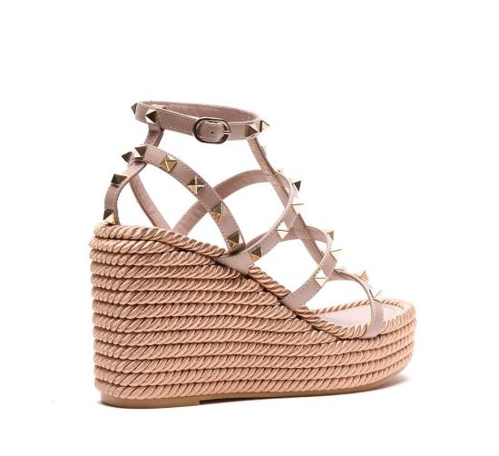  발렌티노 가라바니 샌들 락스터드 웨지  핑크 - VALENTINO GARAVANI