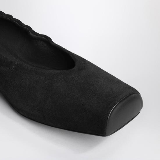 25FW 알라이아 플랫 슈즈 AA3A070CK324LE 999 Brown - ALAIA