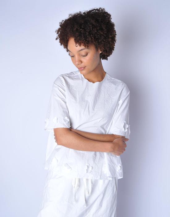  SCHA 블라우스 샤 V 백 엘보 슬리브 플라워 탑 화이트 - OTHER BRANDS