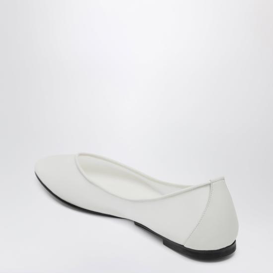 26SS 자크뮈스 플랫 슈즈 FOW00183AW00814 White - JACQUEMUS