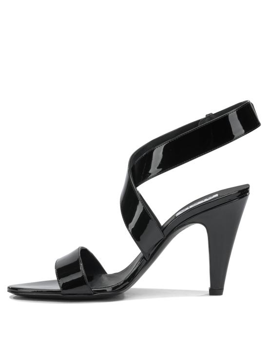 26SS 알라이아 샌들 AA3S2016I037999 Black - ALAIA