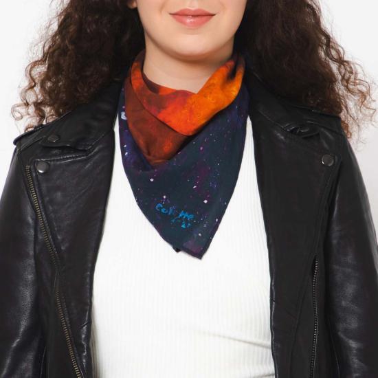  비스마야 머플러/스카프 콜레트 밀러 이웃 사랑 반다나 블루 레드 - VISMAYA