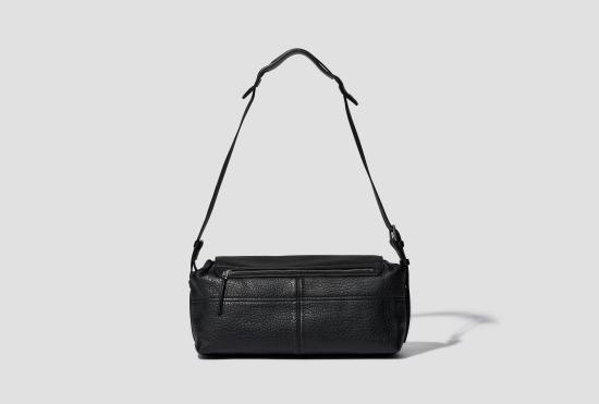 26SS 르메르 숄더백 소프트 기어 백 - 버블 램스킨 가죽 BG0222 LL0191 블랙 - LEMAIRE