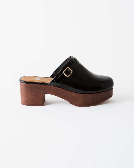  포트리스 뮬/슬리퍼 애비 플랫폼 클로그 블랙 크링클 페이턴트