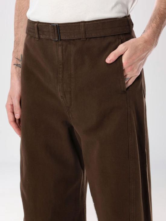 26SS 르메르 트위스트 벨티드 팬츠 PA326LD1068 BR423 Brown - LEMAIRE