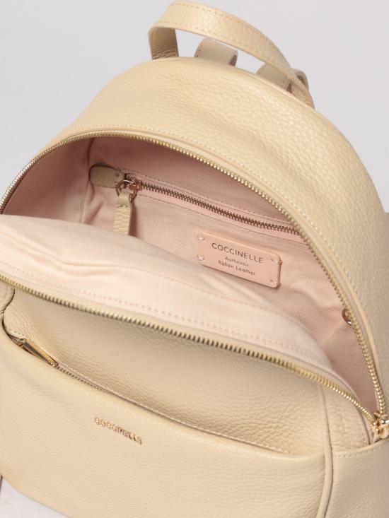 26SS 코치넬리 백팩 E1U45140201 N64 Sand - COCCINELLE