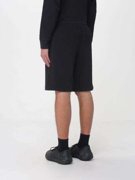26SS 씨피 컴퍼니 숏팬츠 20CMSB210A110337O 999 Black - C.P. COMPANY