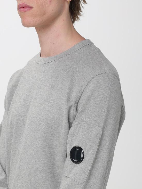 26SS 씨피 컴퍼니 라이트 플리스 크루넥 스웨트셔츠 RCCMSS711A002246G M94 Grey - C.P. COMPANY