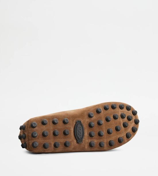 26SS 토즈 고미노 스웨이드 드라이빙 슈즈 XXM52K00640RE0S818 Brown - TODS