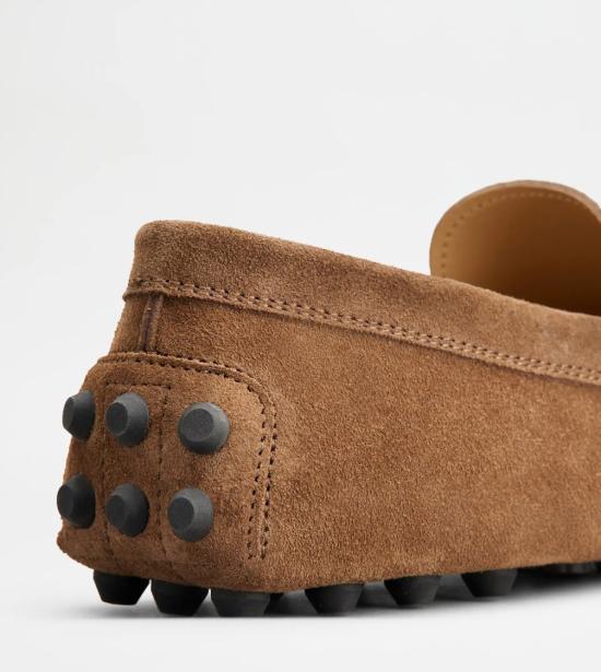 26SS 토즈 고미노 스웨이드 드라이빙 슈즈 XXM52K00640RE0S818 Brown - TODS