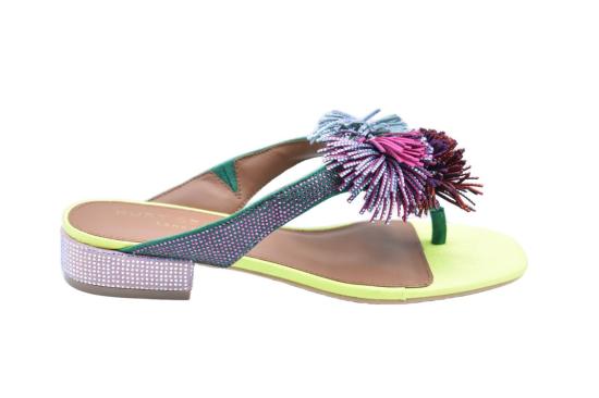 26SS 커트가이거 샌들 POM POM TBAR FLAT Neutrals