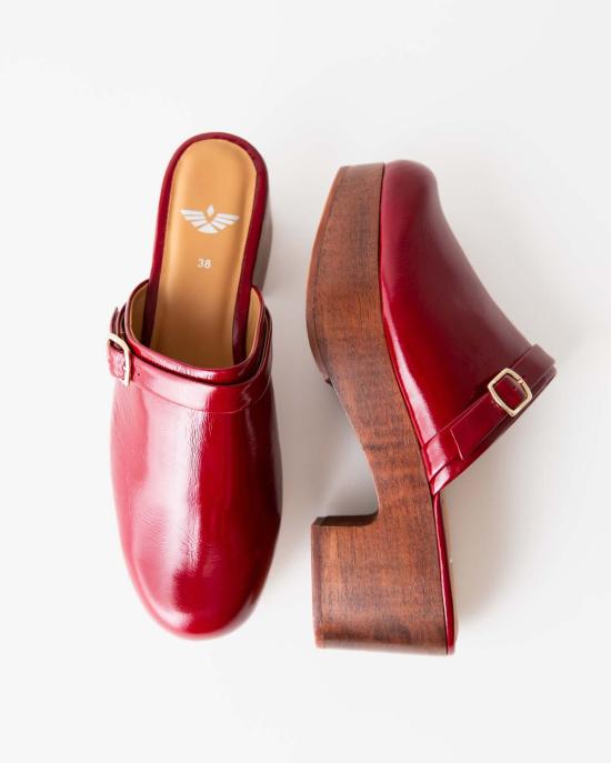  포트리스 뮬/슬리퍼 애비 플랫폼 클로그 체리 크링클 페이턴트 - FORTRESS