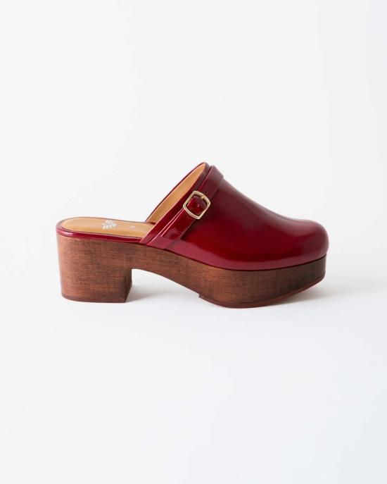  포트리스 뮬/슬리퍼 애비 플랫폼 클로그 체리 크링클 페이턴트