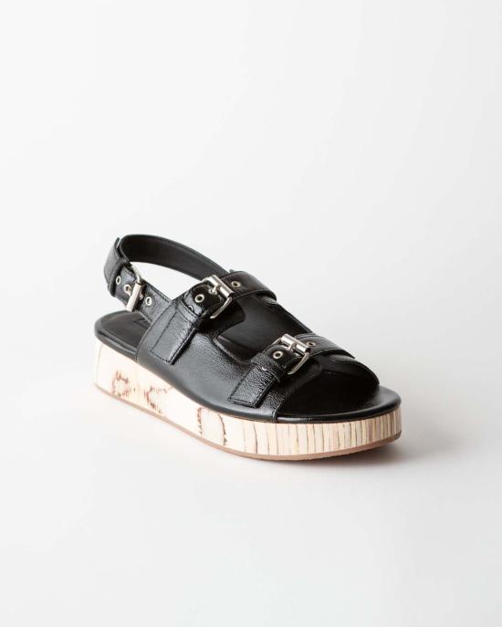  포트리스 샌들 레자 플랫폼  글로스 블랙 나파 가죽 - FORTRESS