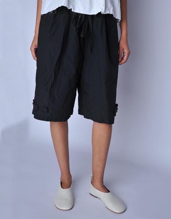  SCHA 숏팬츠 샤 블랙 롱 플로럴 쇼츠 블랙 - OTHER BRANDS