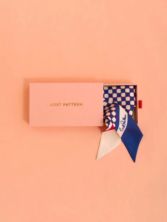  Lost Pattern 머플러/스카프 로스트 패턴 체커보드 실크 스키니 스카프 - OTHER BRANDS