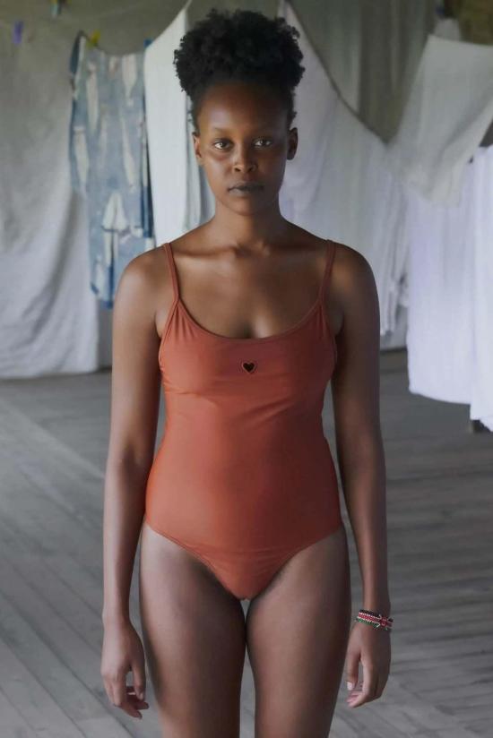  베이스레인지 원피스 수영복 하트 수영복