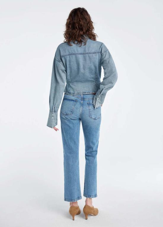  페이보릿 도우터 탑 가장 사랑하는 딸이 나를 바라본다는 문구가 적힌 셔츠 - FAVORITE DAUGHTER