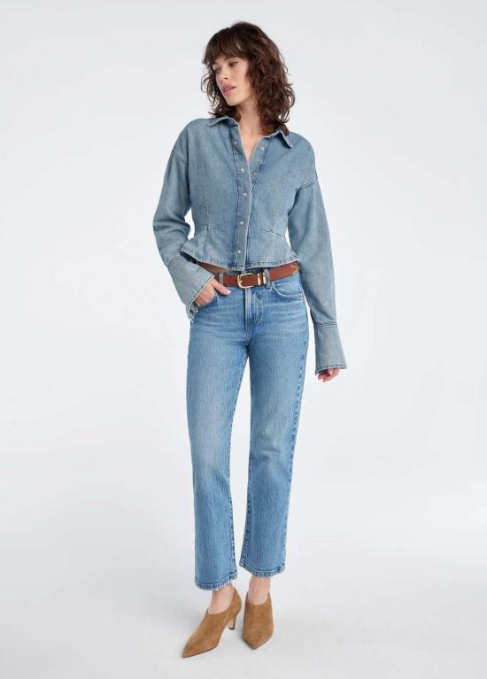  페이보릿 도우터 탑 가장 사랑하는 딸이 나를 바라본다는 문구가 적힌 셔츠 - FAVORITE DAUGHTER