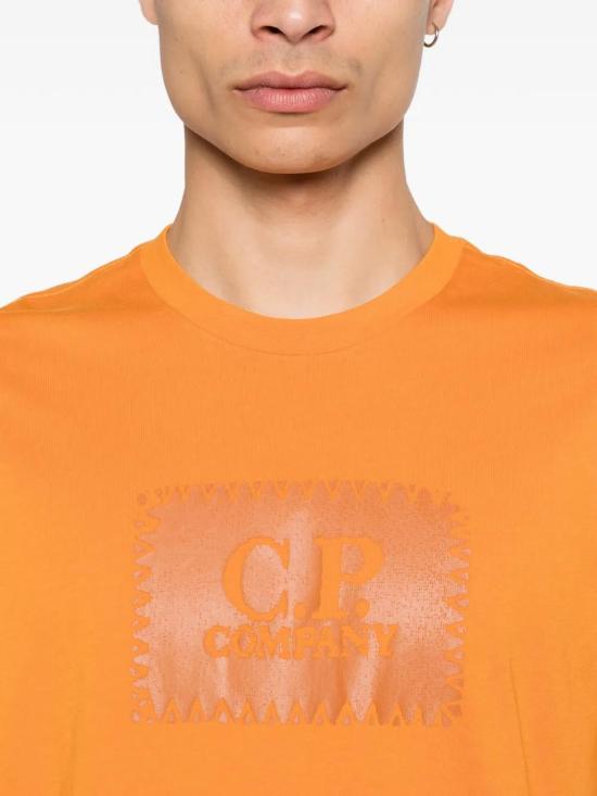 26SS 씨피 컴퍼니 반팔 티셔츠 20CMTS723A005100W 436 DESERT SUN - C.P. COMPANY