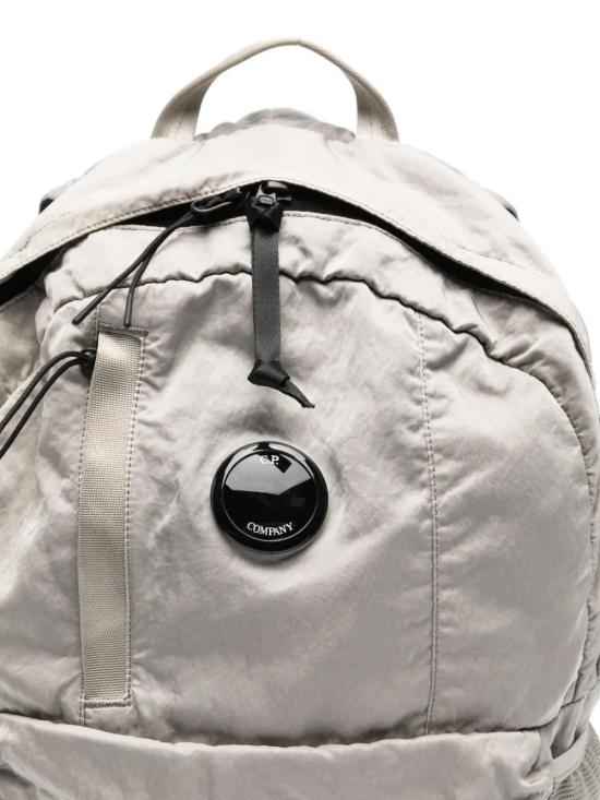 26SS 씨피 컴퍼니 백팩 20CMAC737A005269G 904 DOVE - C.P. COMPANY