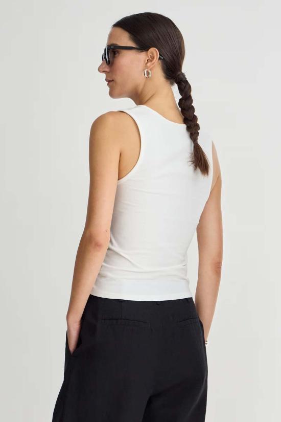  어피스 어파트 민소매 티셔츠 어피스 아파트 우리 로우컷 탱크 크림 - APIECE APART