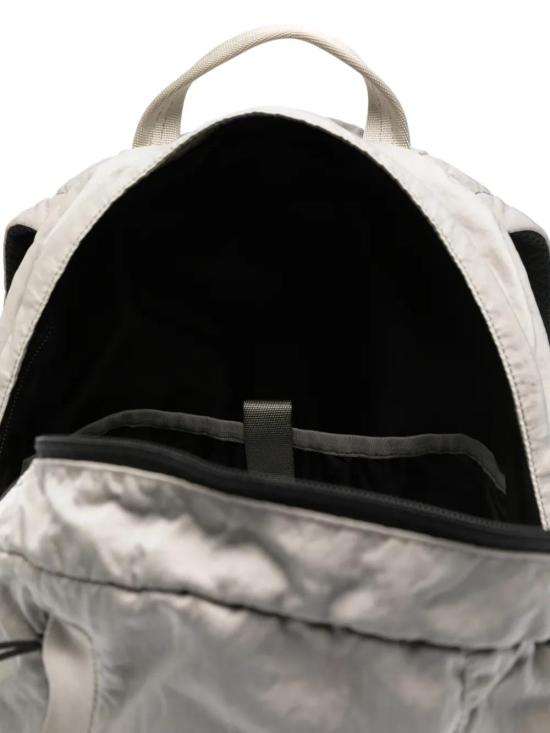 26SS 씨피 컴퍼니 백팩 20CMAC737A005269G904 DOVE DOM - C.P. COMPANY