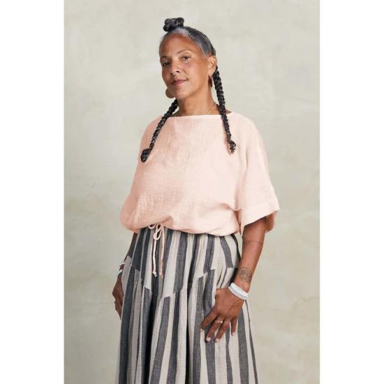  Curator 블라우스 큐레이터 아야나 탑