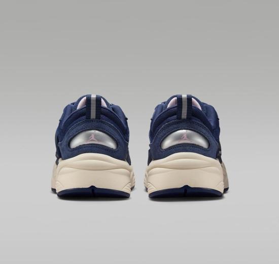 나이키 조던 트러너 IB3722 400 DOM - NIKE