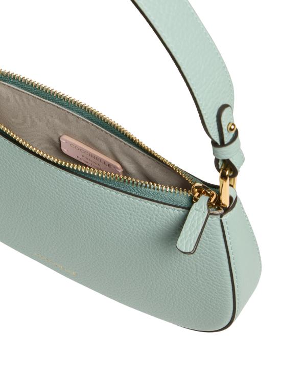 26SS 코치넬리 숄더백 E5MRF520101 B33 Aquamarine - COCCINELLE