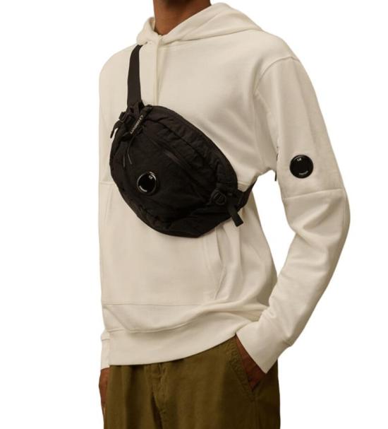 26SS 씨피 컴퍼니 벨트백 AC734A 005269G999 BLACK - C.P. COMPANY