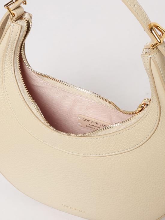 26SS 코치넬리 토트백 E5PIP530101 N64 Sand - COCCINELLE