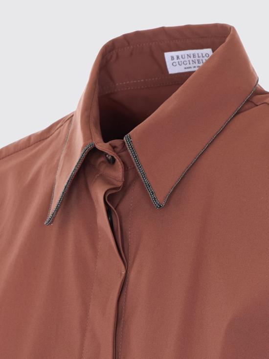 26SS 브루넬로 쿠치넬리 샤이니 트리밍 스트레치 코튼 포플린 슬리브리스 셔츠 M0091MA616 C4182 Red - BRUNELLO CUCINELLI