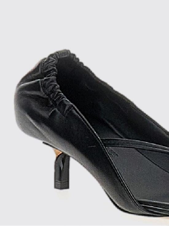 26SS 자크뮈스 힐/펌프스 26EFOW00204AC27L26 990 Black - JACQUEMUS