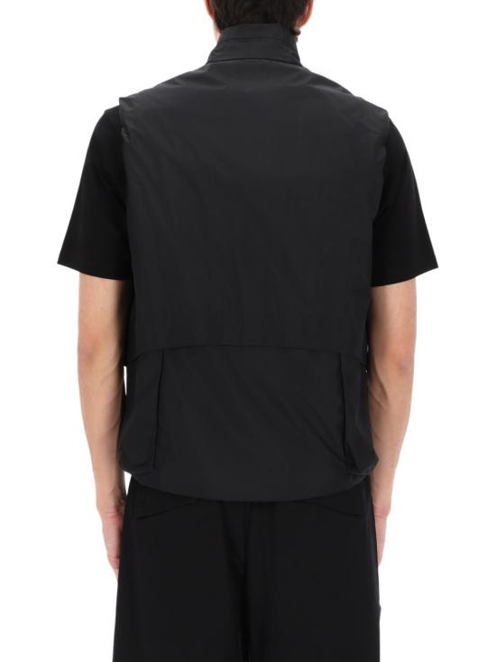 26SS 씨피 컴퍼니 베스트 20CLVE027A 110400A999 BLACK - C.P. COMPANY