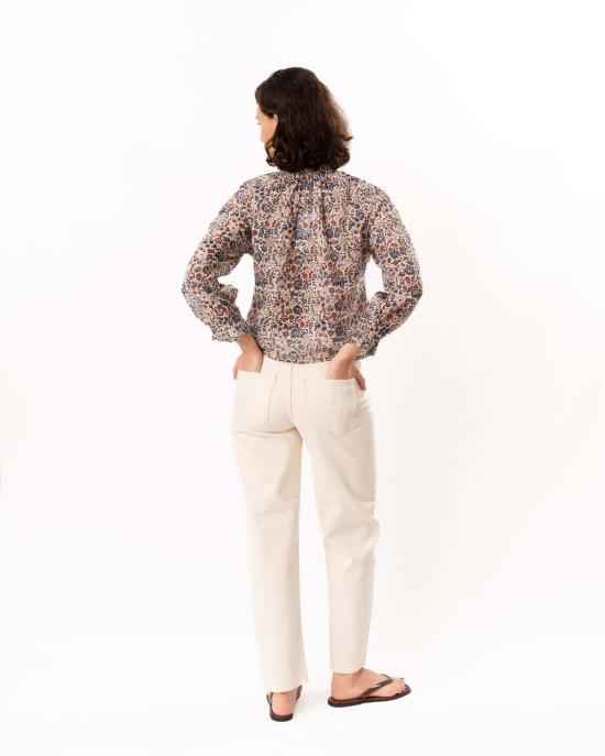  엠에이비이 긴팔 티셔츠 M.A.B.E Cass 프린트 긴팔 상의 인디고/러스트 - M.A.B.E