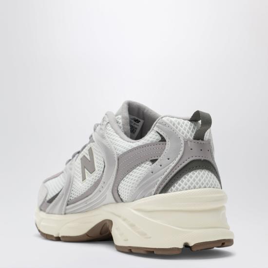 26SS 뉴발란스 530 스니커즈 U5307VISUE Grey - NEW BALANCE