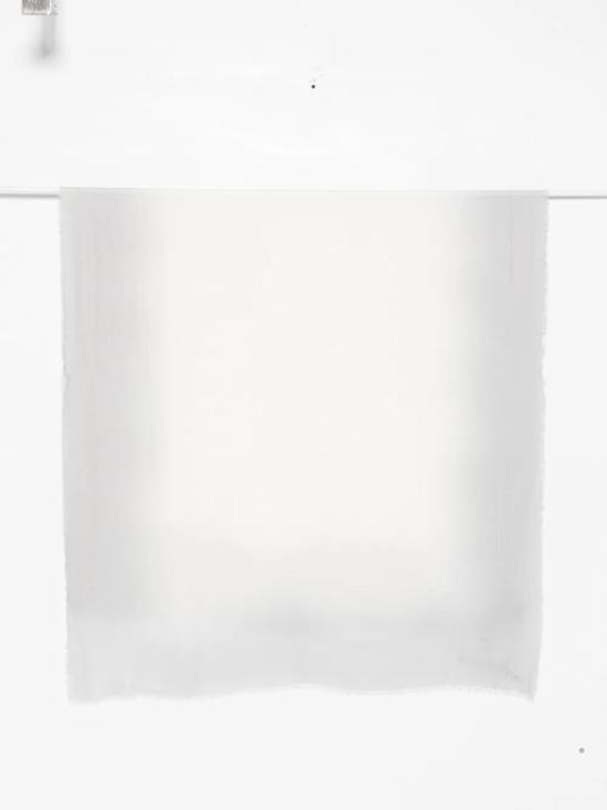 26SS 엠포리오 아르마니 머플러/스카프 EW004039 AF23570 F8110 PEARL WHITE