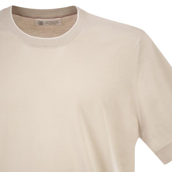 26SS 브루넬로 쿠치넬리 콘트라스트 디테일 코튼 니트 티셔츠 M29805200 LIGHT BEIGE - BRUNELLO CUCINELLI