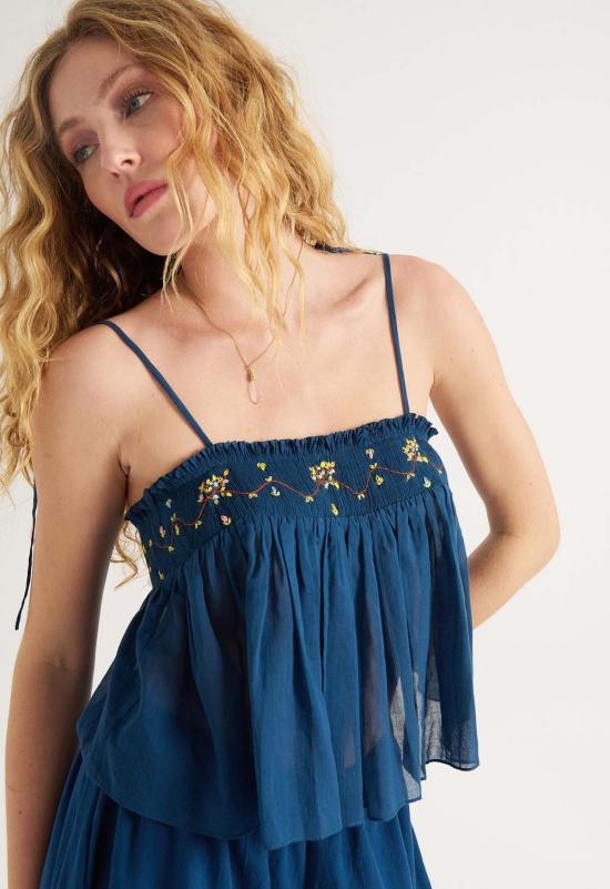  루 샤르망 민소매 티셔츠 루프 샤르망 아이리스 부케 자수 탱크탑